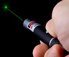 Niedrogi niestandardowy wskaźnik laserowy